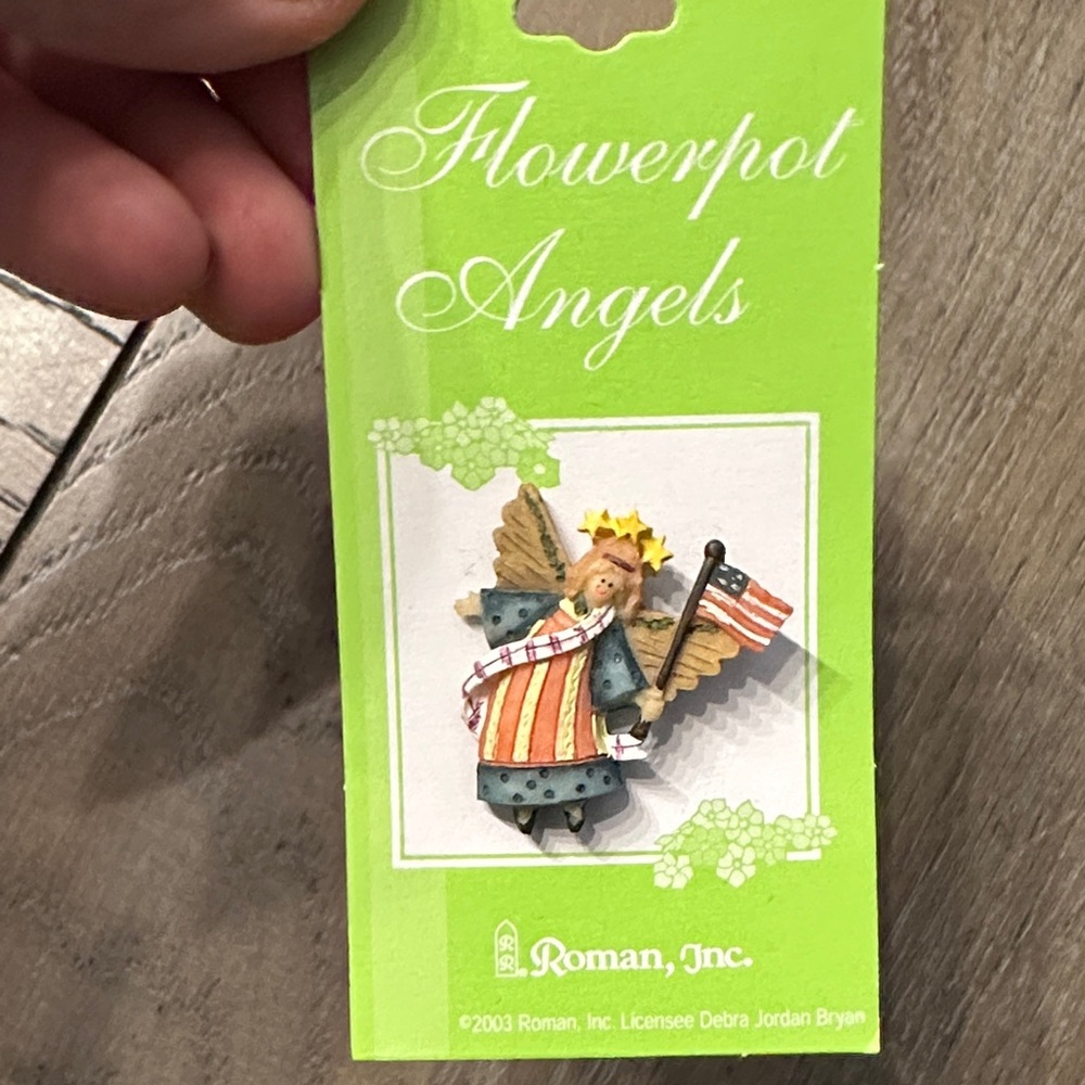 Vintage Flowerpot Angels Pin with American Flag